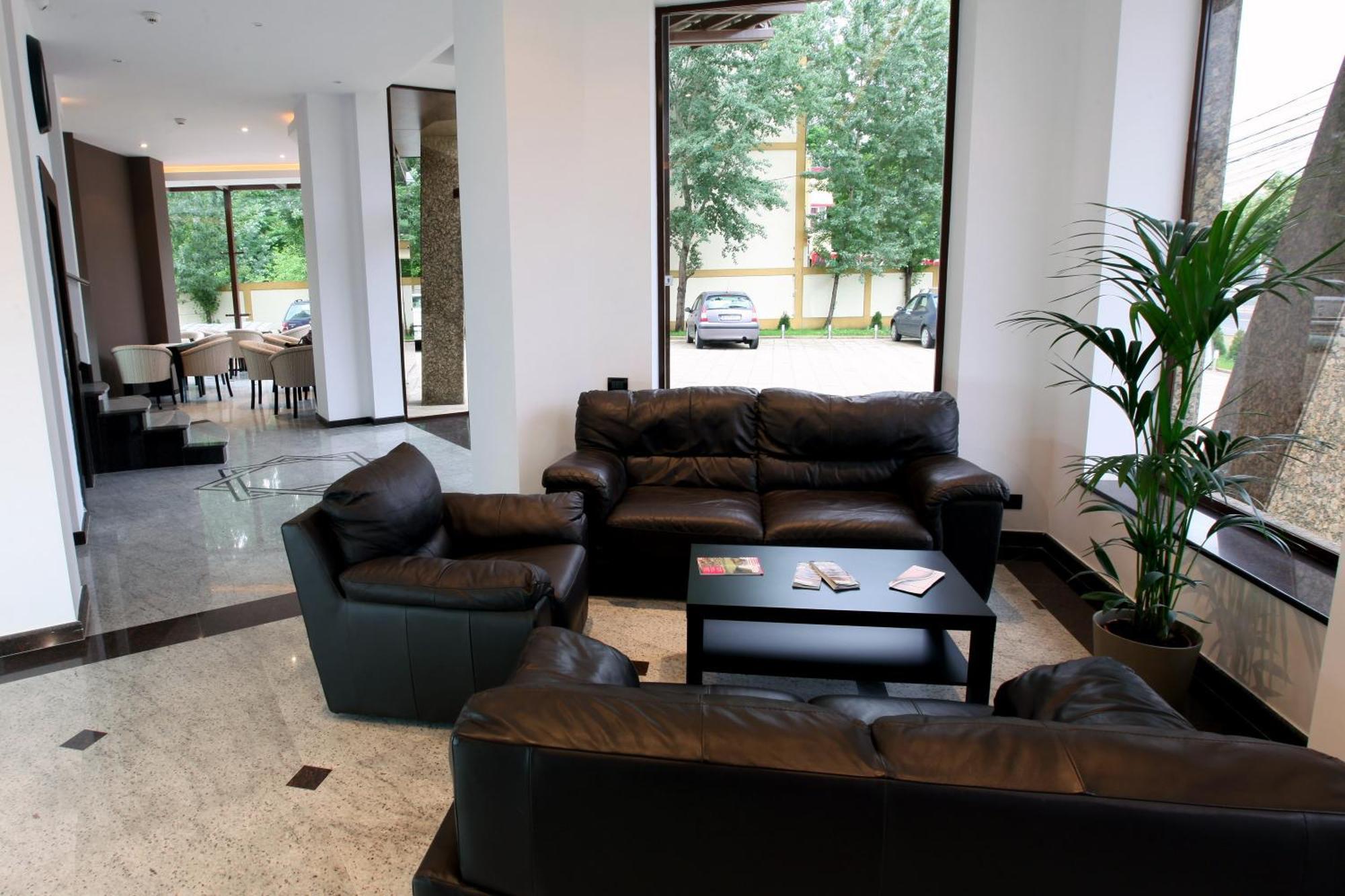 Ambiance Hotel Boekarest Buitenkant foto