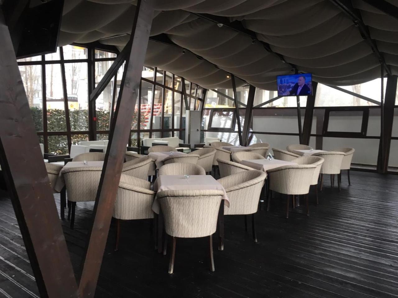 Ambiance Hotel Boekarest Buitenkant foto